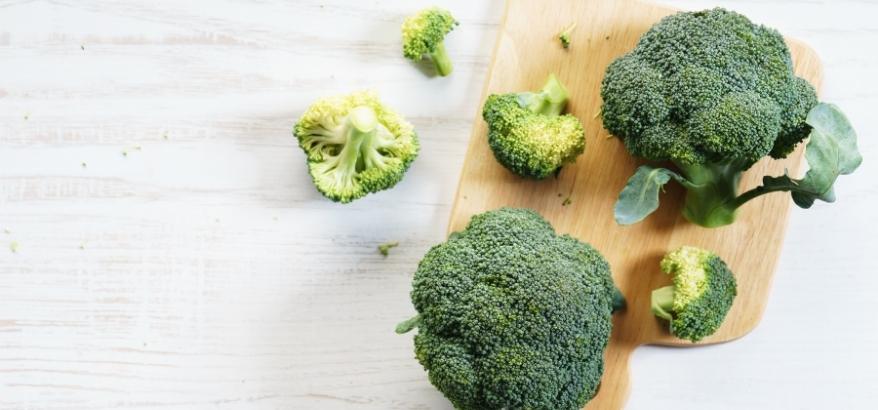 improve your eyesight naturally with broccoli