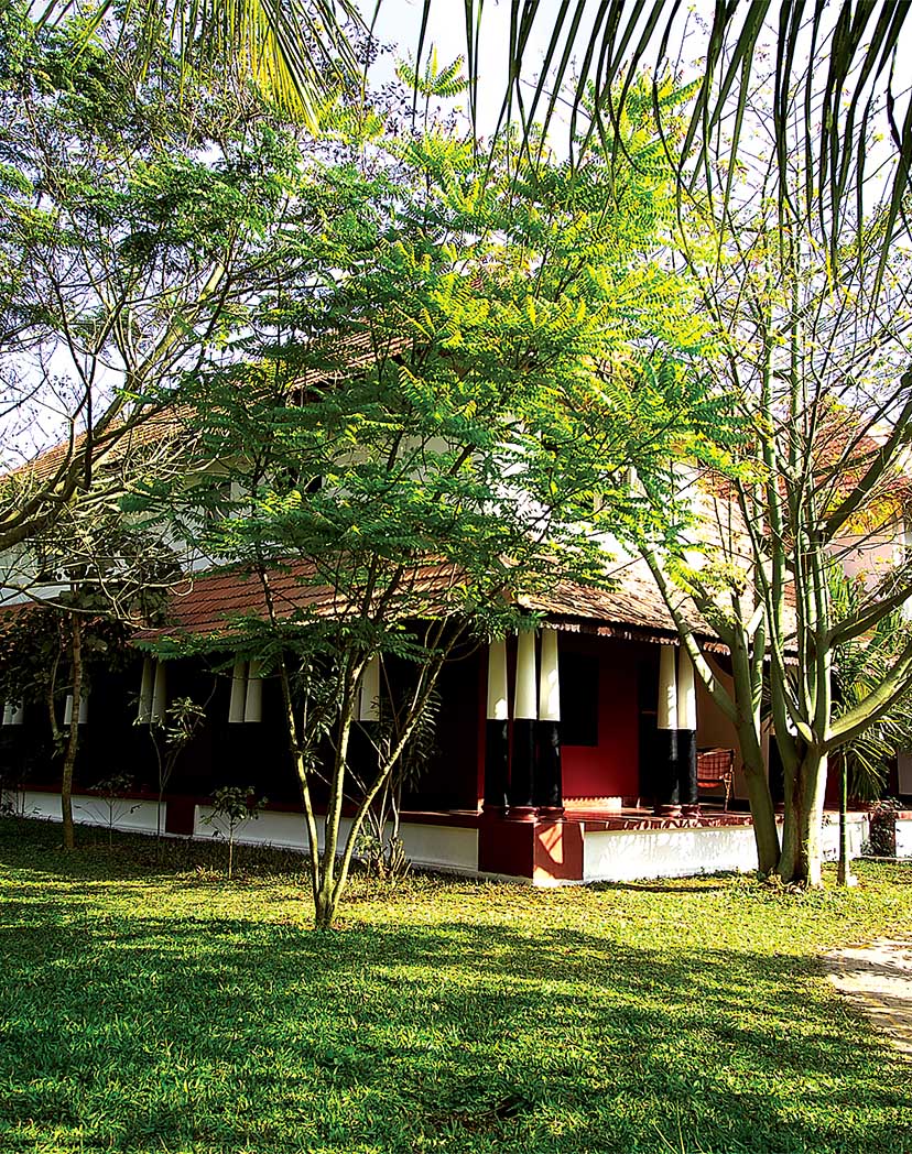 Kerala Ayurveda Kuroor-Mana Cottage